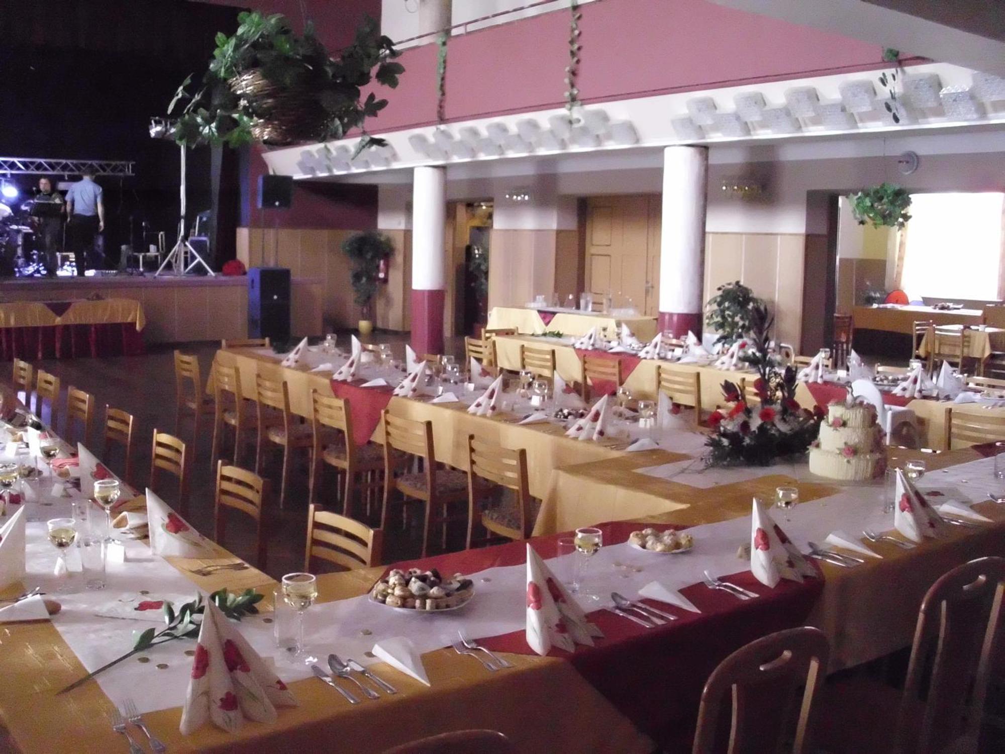 Hotel Morava Jevíčko المظهر الخارجي الصورة